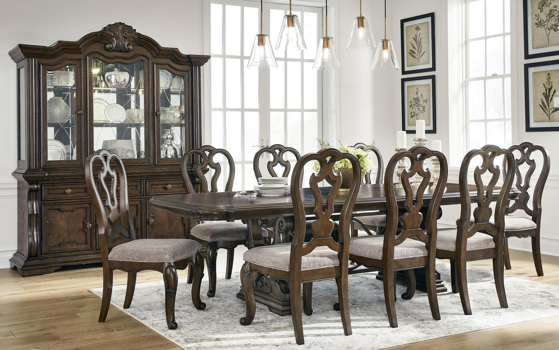 Maylee Dining Room Set